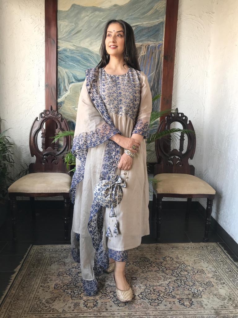Bone Grey Kurta With Pants (Without Dupatta) - Naaz By Noor