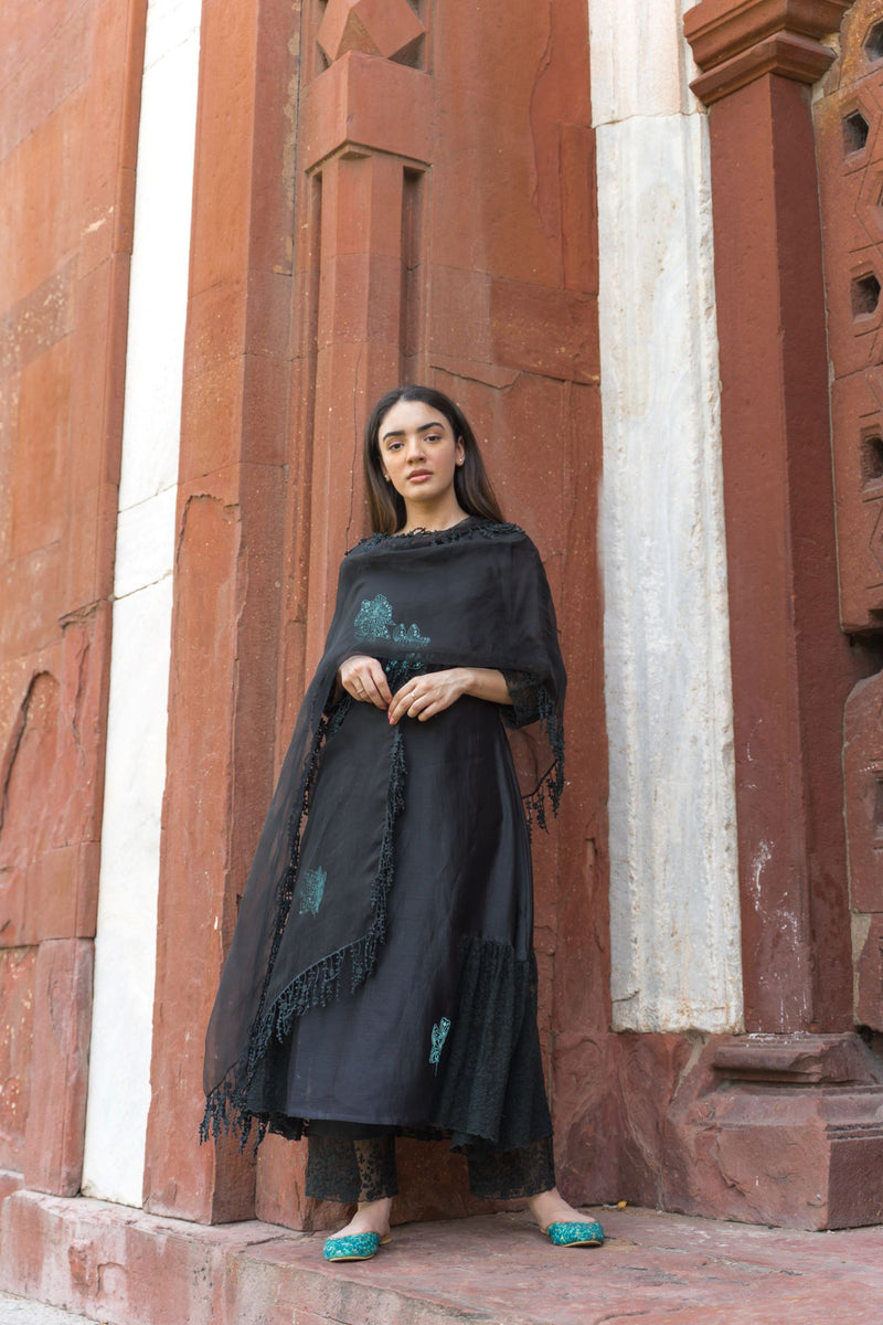 CLASSIC BLACK ENSEMBLE-SET OF 3 Naaz By Noor 