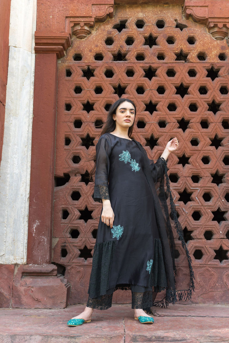 CLASSIC BLACK ENSEMBLE-SET OF 3 Naaz By Noor 