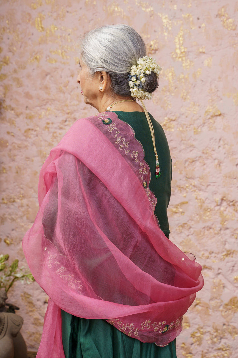 Emerald Green Kurta Set With Fuchsia Dupatta - Naaz By Noor