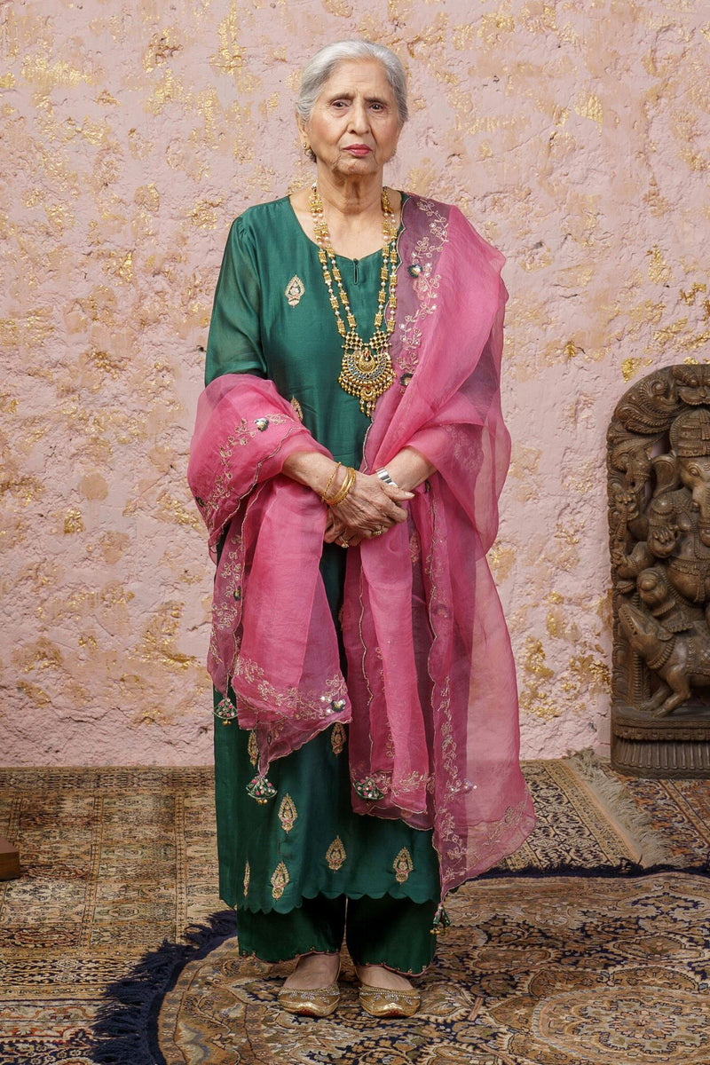 Emerald Green Kurta Set With Fuchsia Dupatta - Naaz By Noor