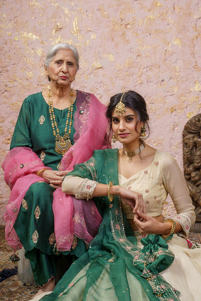Emerald Green Kurta Set With Fuchsia Dupatta - Naaz By Noor