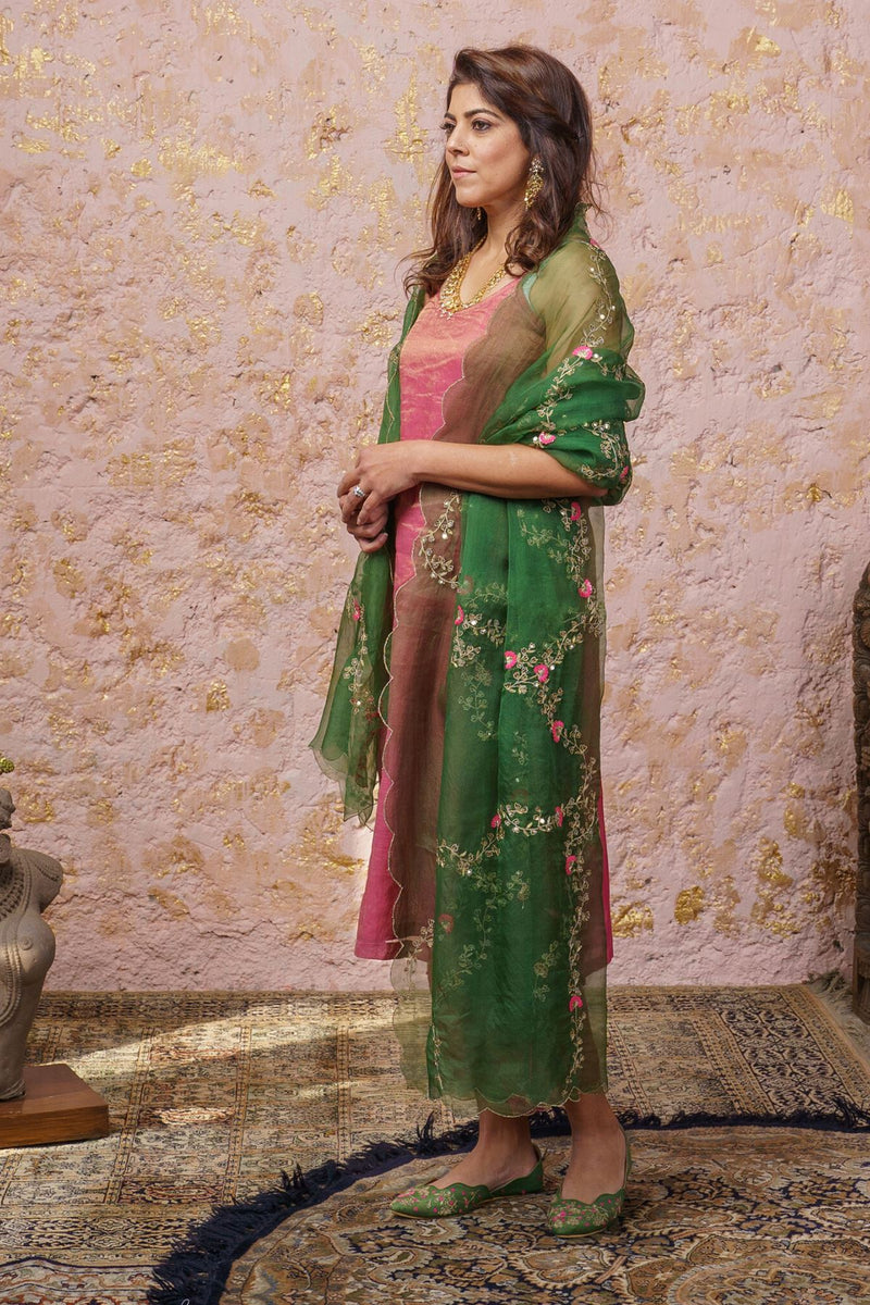 Fuchsia Kurta Set With Vintage Green Dupatta - Naaz By Noor
