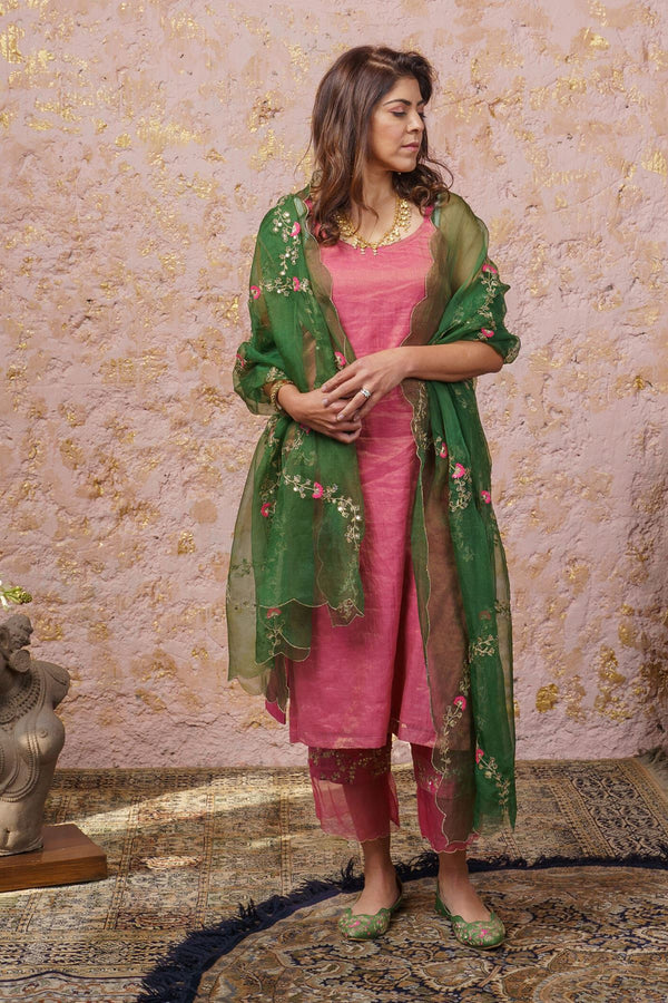 Fuchsia Kurta Set With Vintage Green Dupatta - Naaz By Noor