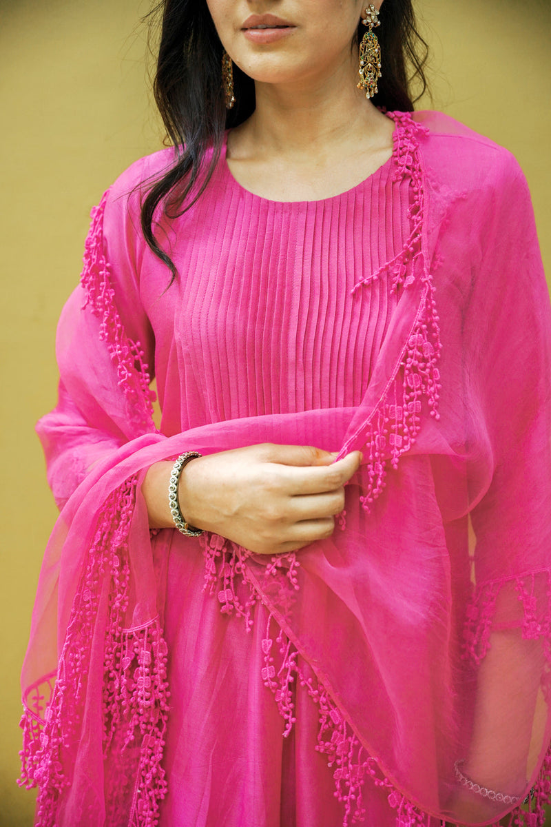 goonj( hot pink)- set of 3- kurta, pant & dupatta Naaz By Noor 