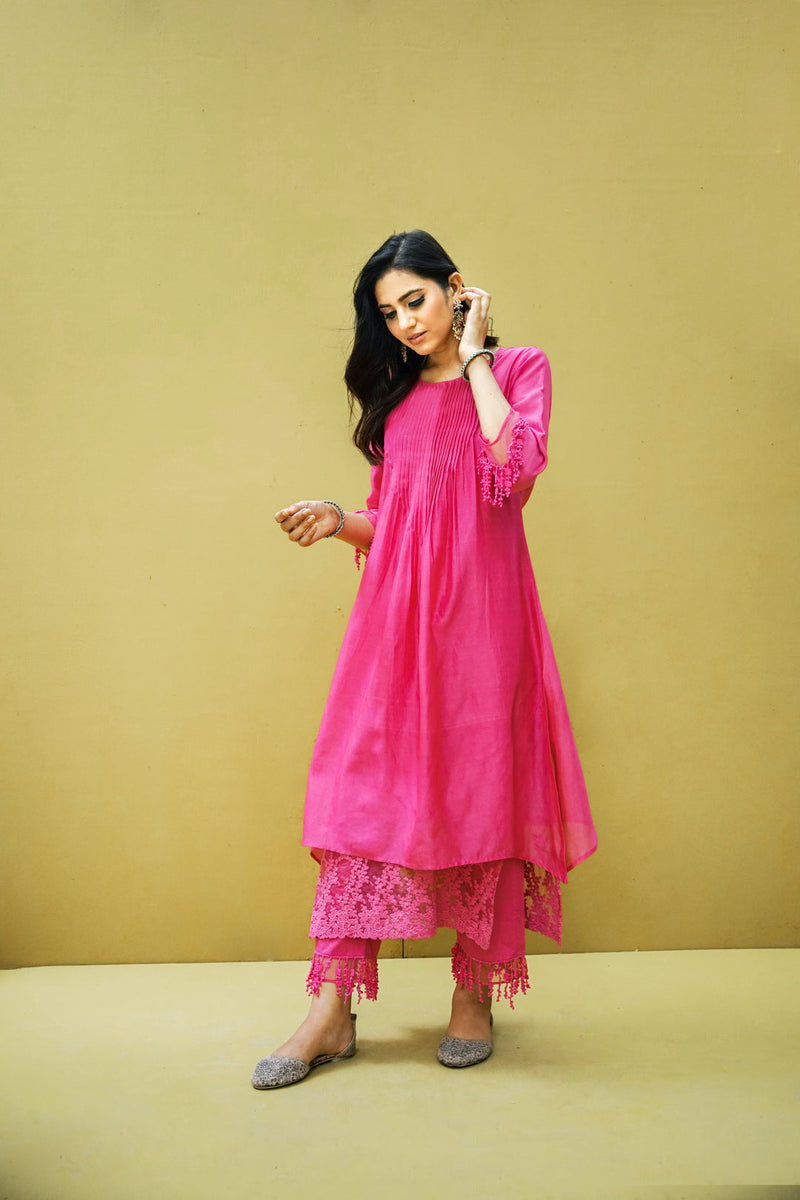 goonj( hot pink)- set of 3- kurta, pant & dupatta Naaz By Noor 