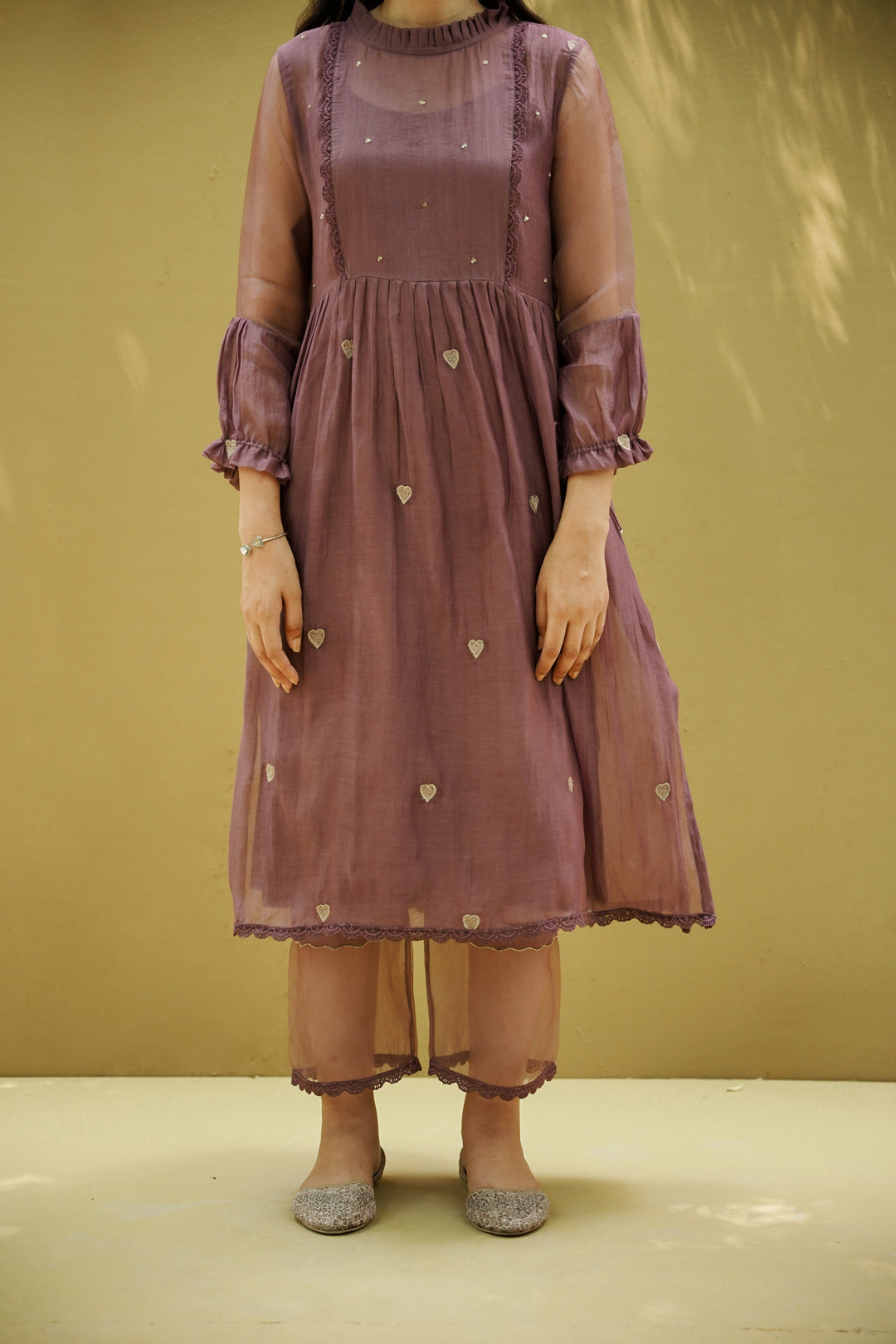 goonj( mauve)- set of 2- kurta with pant Naaz By Noor 