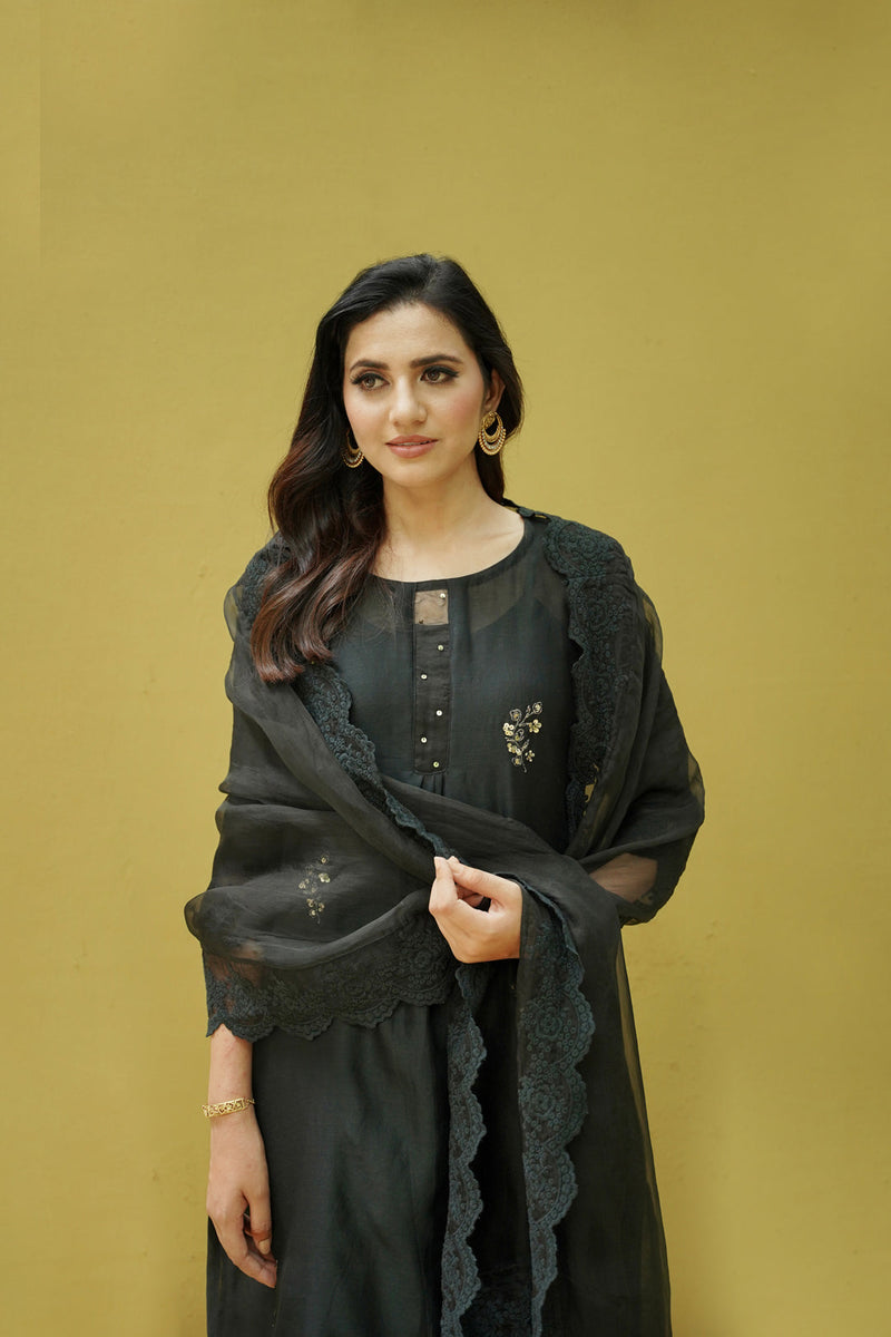 goonj(black)-set of 3- kurta,pant & dupatta Naaz By Noor 