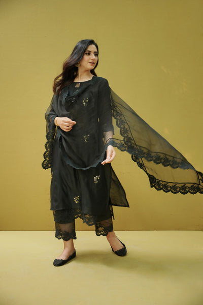 goonj(black)-set of 3- kurta,pant & dupatta Naaz By Noor 