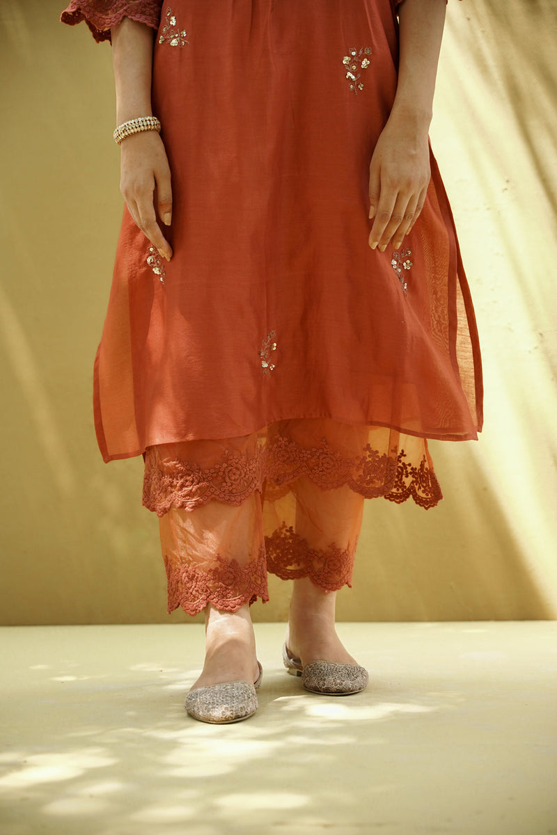 goonj(ginger) -set of 3- kurta, pant & dupatta Naaz By Noor 