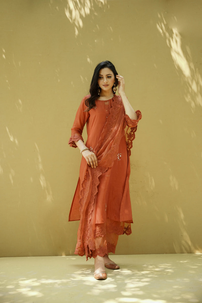 goonj(ginger) -set of 3- kurta, pant & dupatta Naaz By Noor 