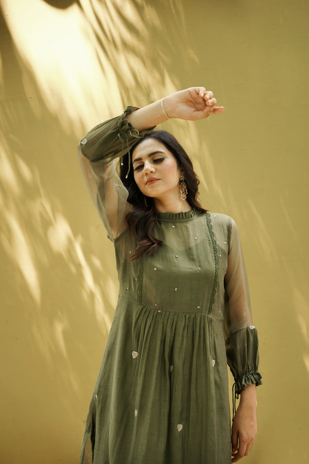 goonj(moss green)- set of 2- kurta with pant Naaz By Noor 