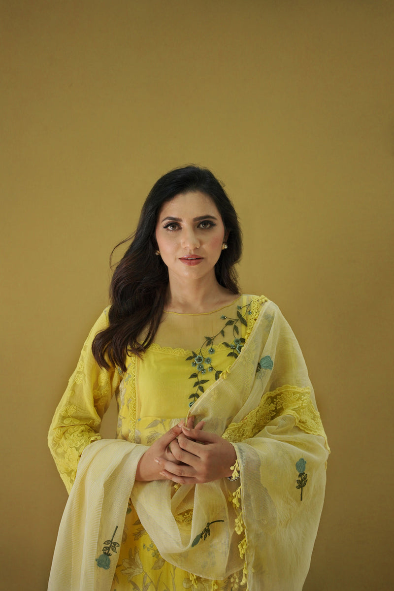 goonj(tuscany yellow)- set of 3-kurta, pant & dupatta Naaz By Noor 