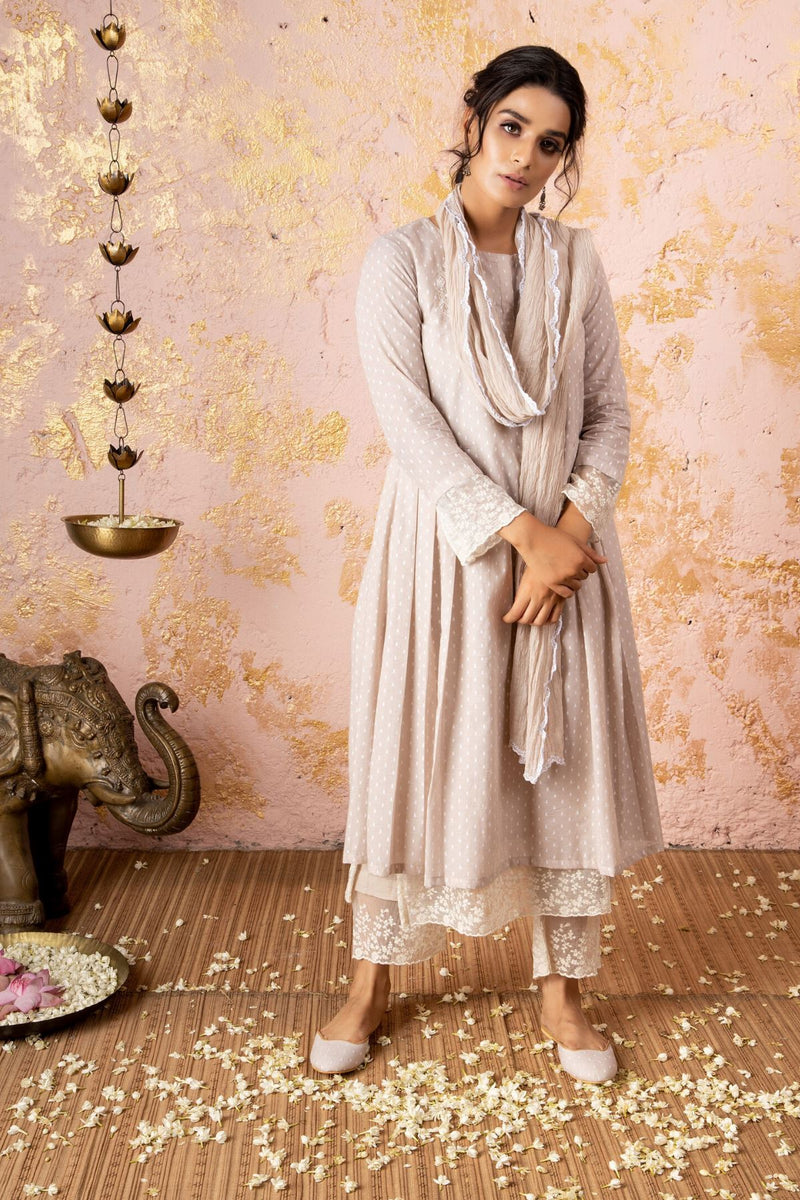 Grey And White Pleated Kurta With Straight Pants And Stole - Naaz By Noor