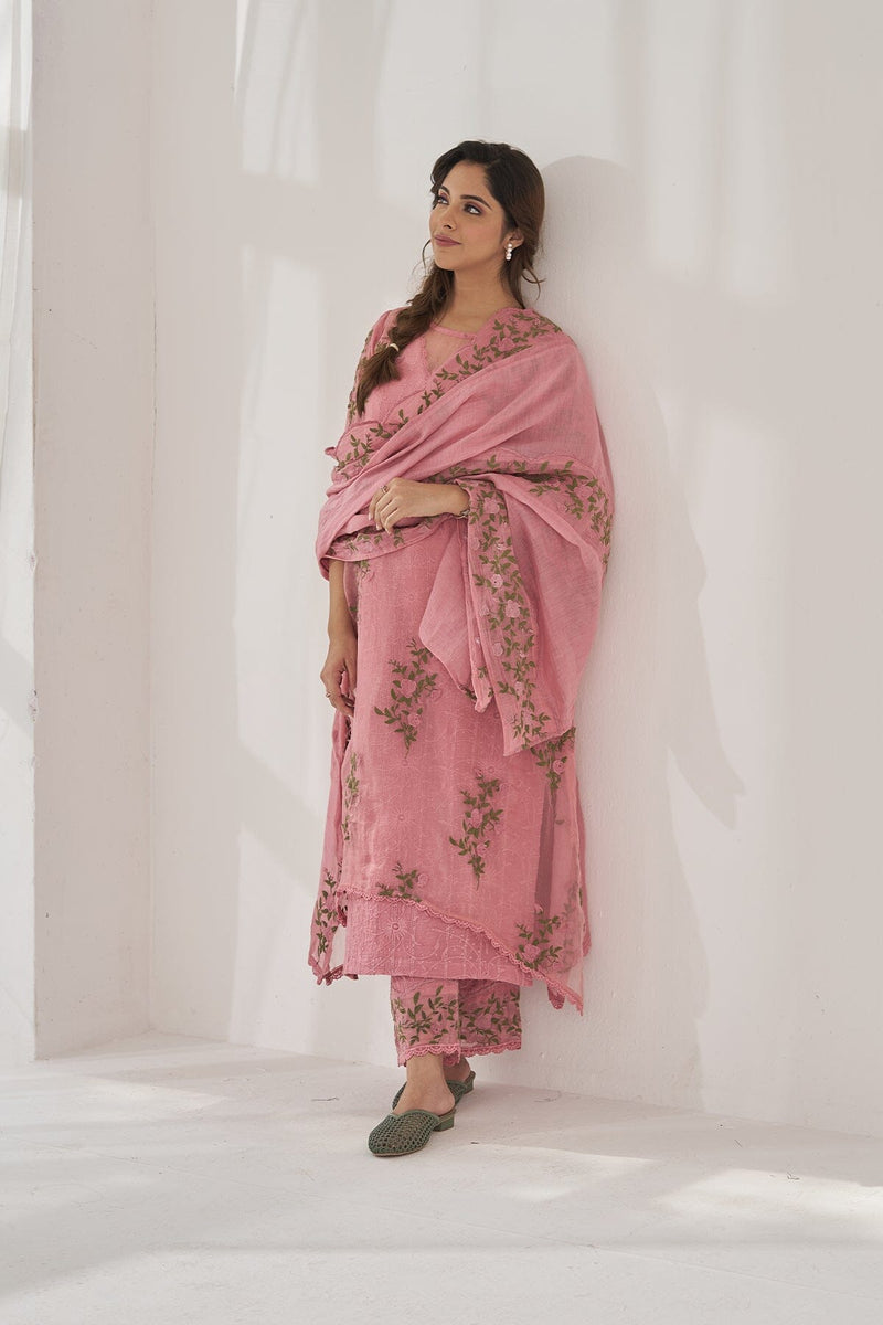 GULABSA BAANO-set of 3( kurta, pant & dupatta) Naaz By Noor 