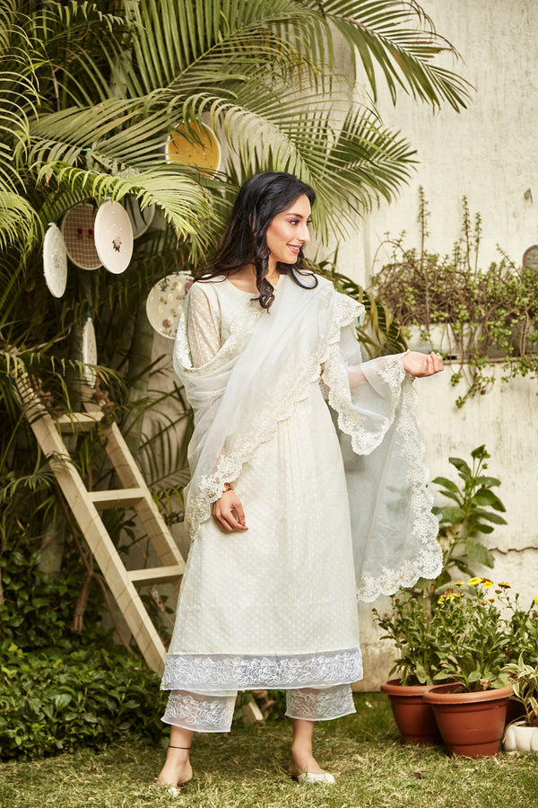 Ivory Suit Set - Naaz By Noor