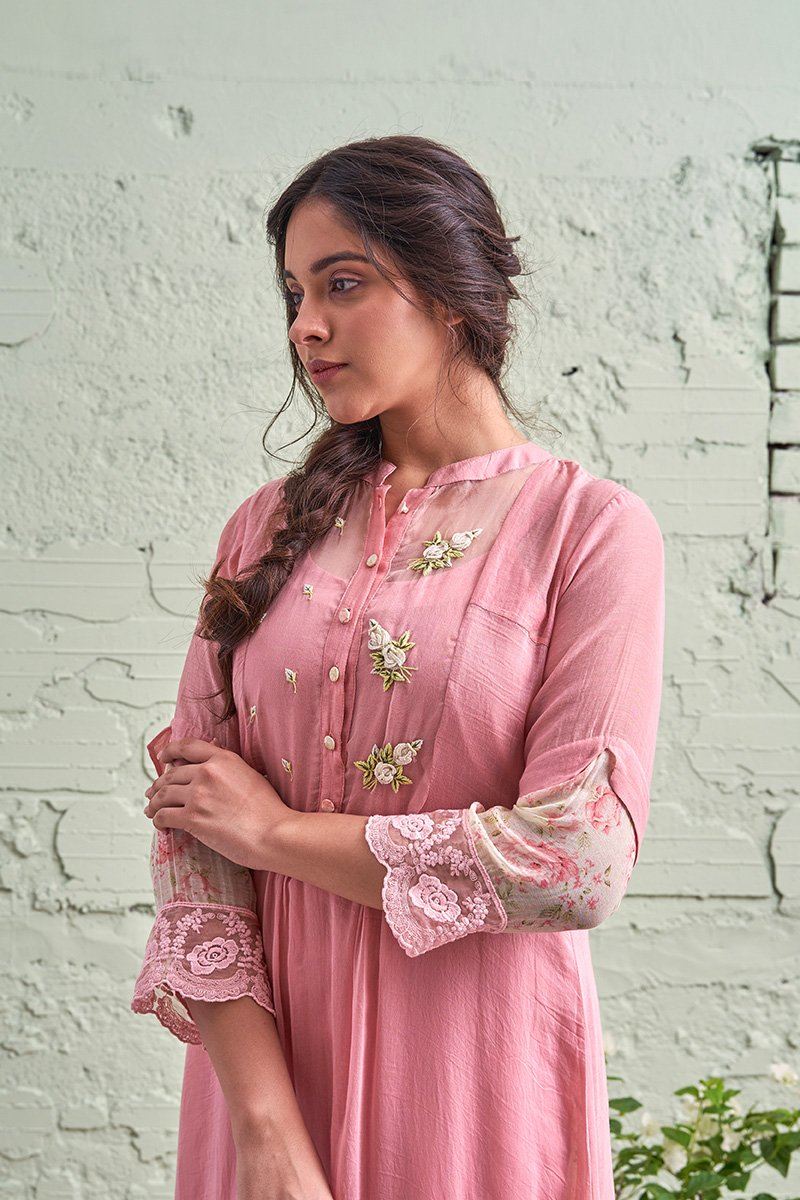 JAMUN ki tokri ( gulabi)-set of 3- kurta, pant & dupatta Naaz By Noor 