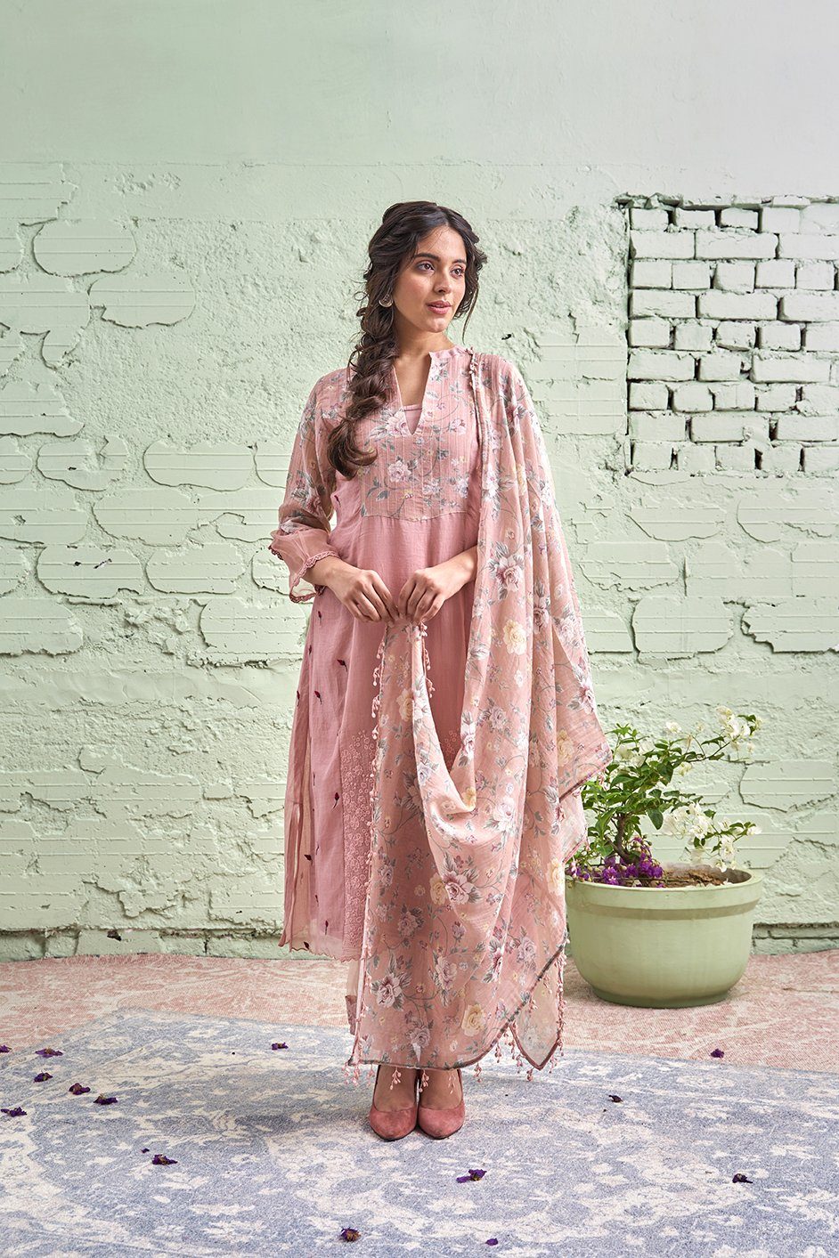 JAMUN ki tokri ( halki gulabi)- set of 3- kurta with embroidered buds, pant & dupatta Naaz By Noor 