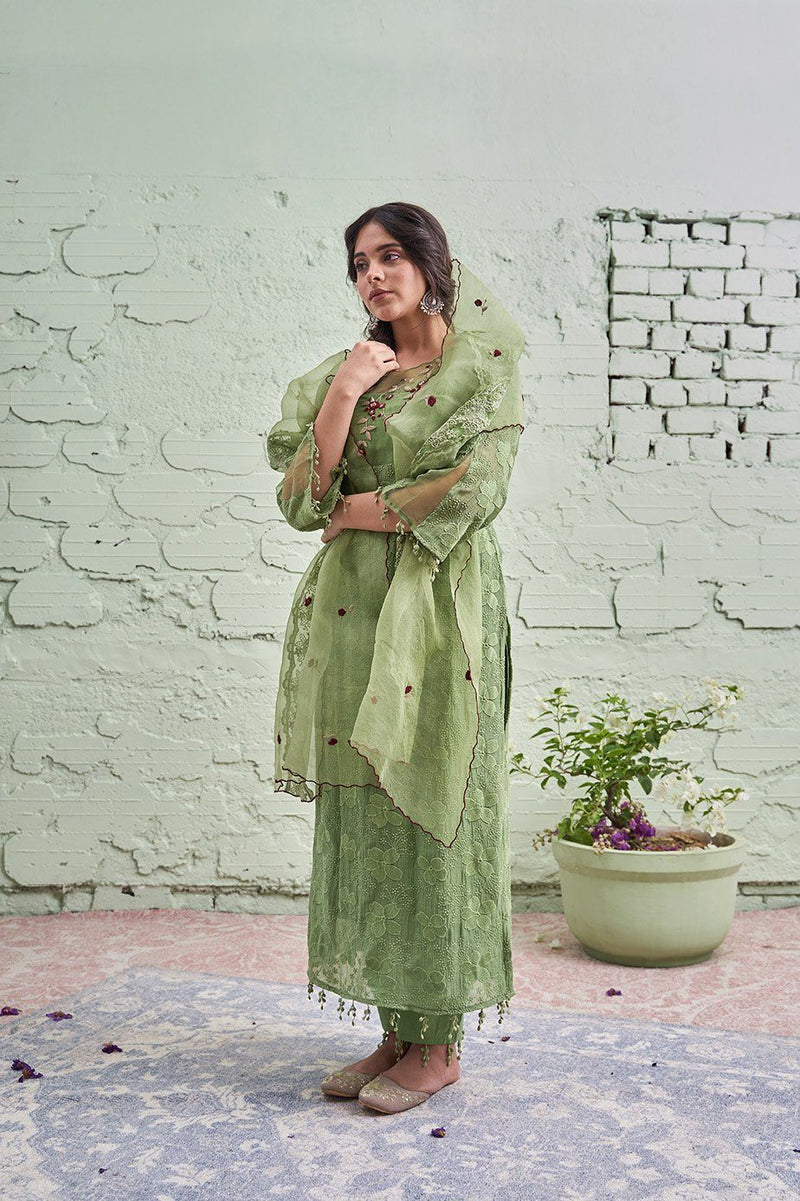 JAMUN ki tokri ( hari)- set of 2- kurta & pant Naaz By Noor 