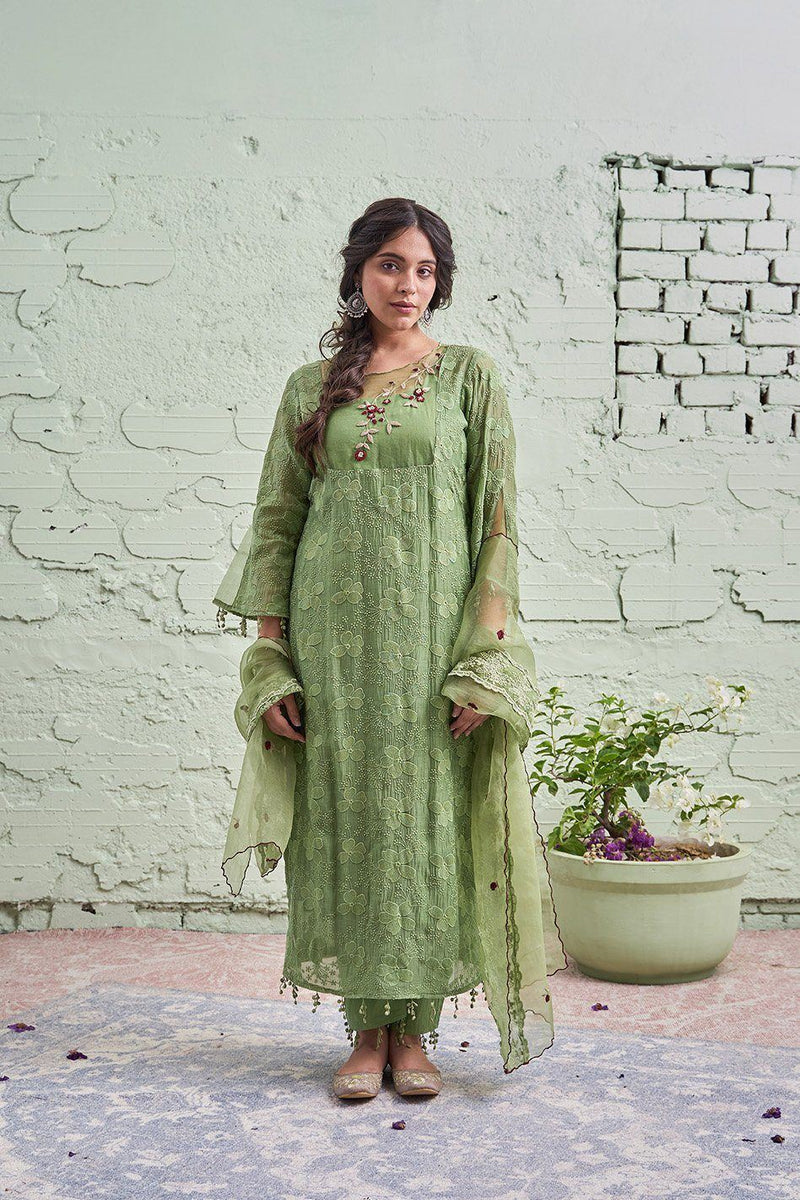 JAMUN ki tokri ( hari)- set of 2- kurta & pant Naaz By Noor 