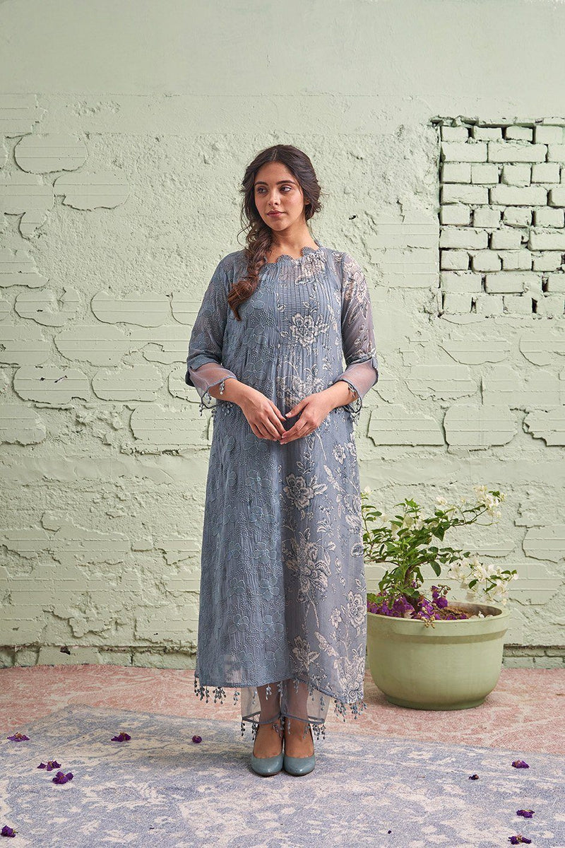 JAMUN ki tokri ( neela sa Sleti)- set of 2- kurta & pant Naaz By Noor 