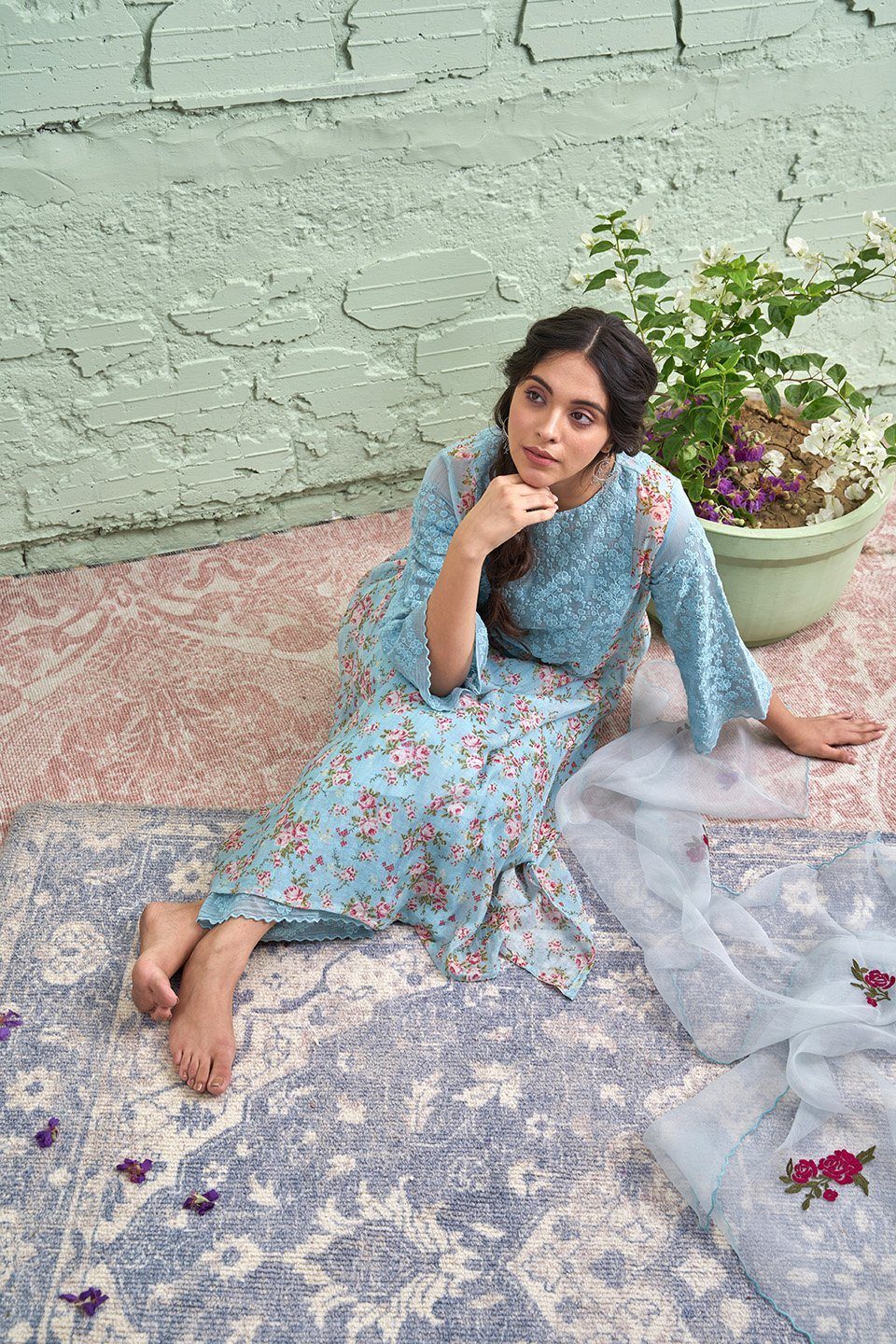 JAMUN ki tokri ( neeli)-set of 2- thread embroidered kurta & pant Naaz By Noor 