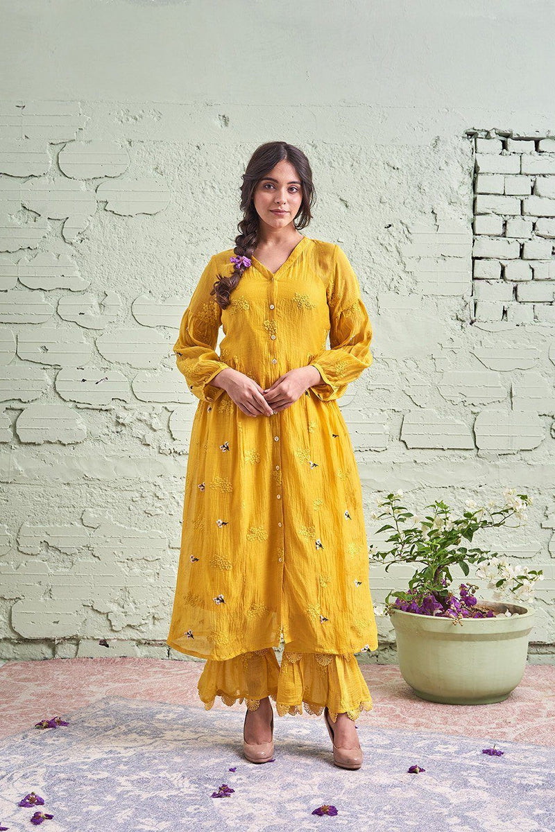 JAMUN ki tokri ( peeli)- set of 2- kurta, pant Naaz By Noor 