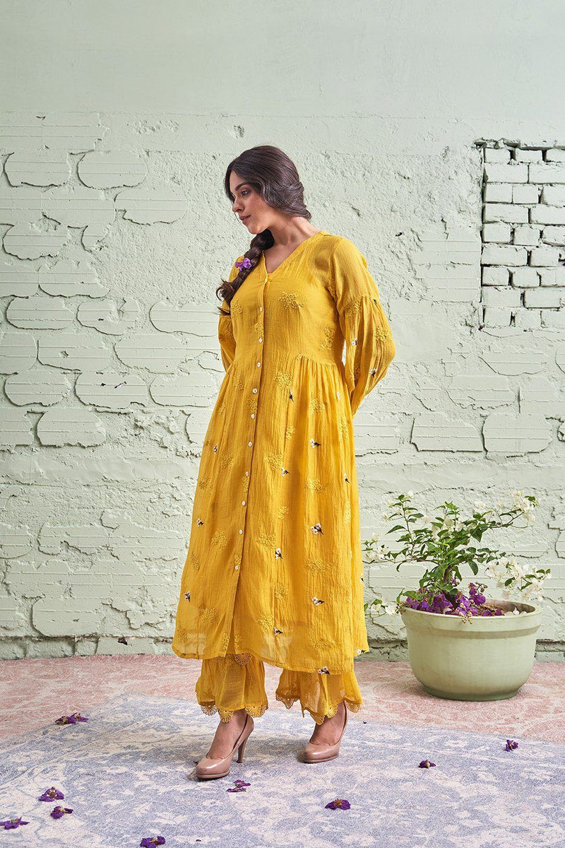 JAMUN ki tokri ( peeli)- set of 2- kurta, pant Naaz By Noor 