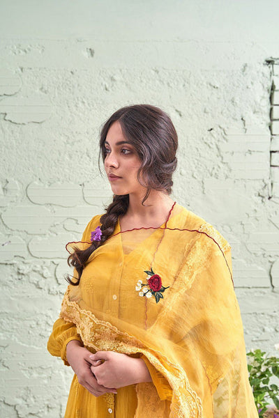 JAMUN ki tokri ( peeli)- set of 3 - kurta, pant & dupatta Naaz By Noor 