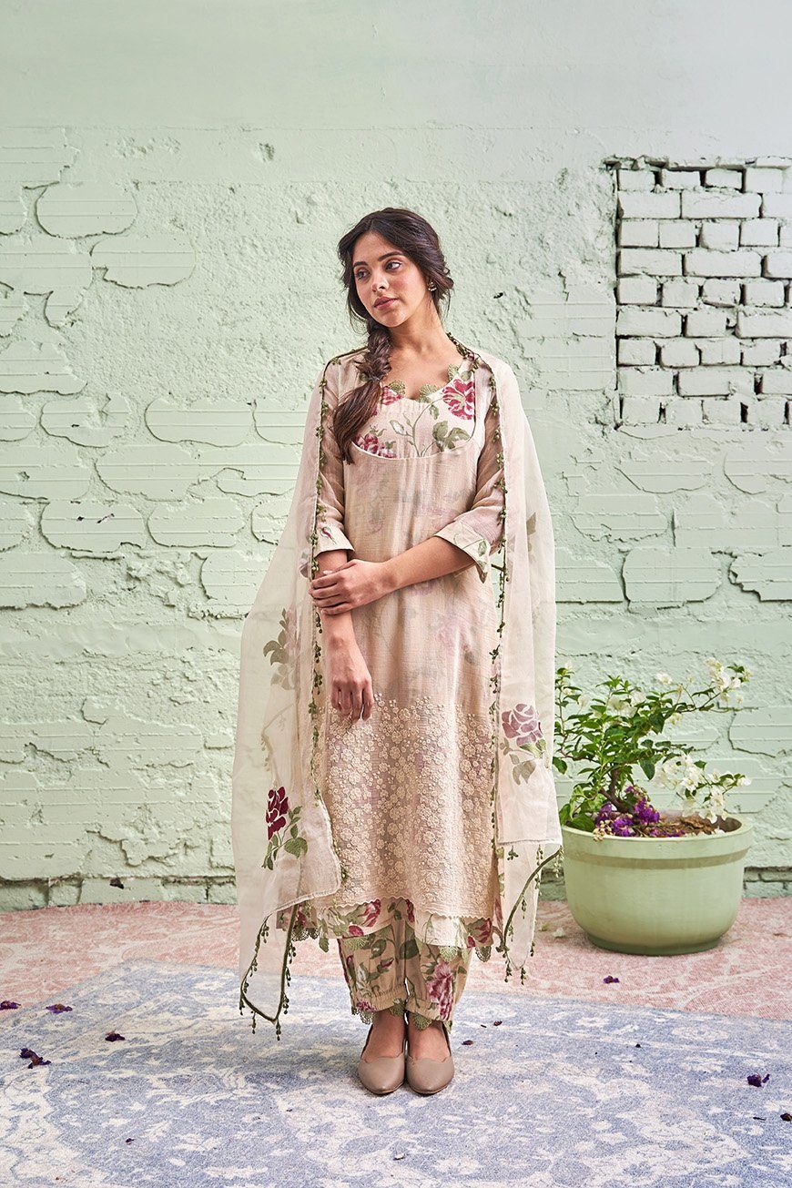 JAMUN ki tokri ( sunheri)- set of 3- kurta, pant & dupatta Naaz By Noor 