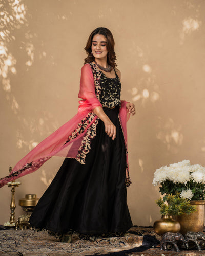 KISHMISH( khatti methi ) set of 3- crop top, sharara & dupatta Naaz By Noor 