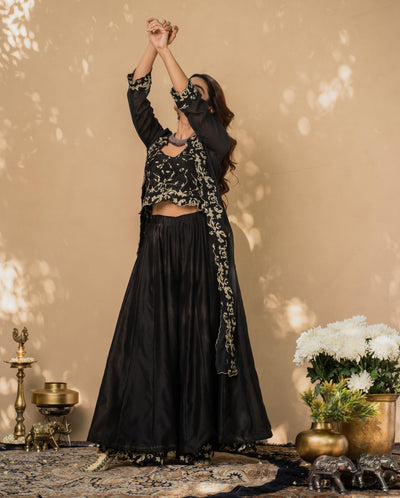 KISHMISH(kaali kishmish)-set of 3- crop top, sharara & cape Naaz By Noor 