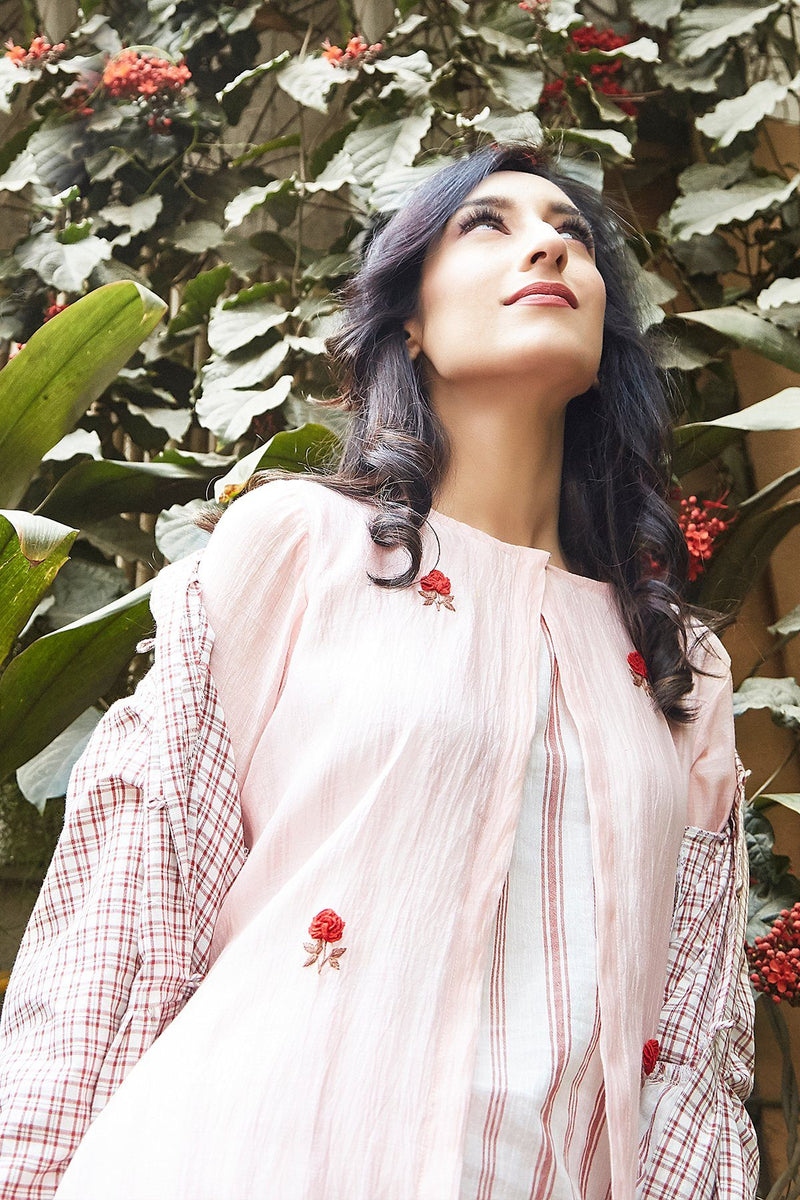 Layered Kurta Without checks Cape - Naaz By Noor