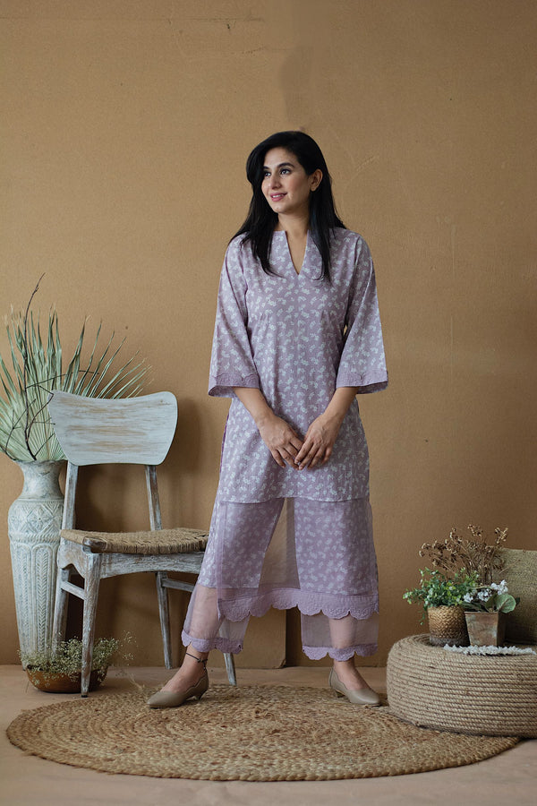 LILAC MUSK PRINTED KURTA WITH PRINTED PANTS - Naaz By Noor