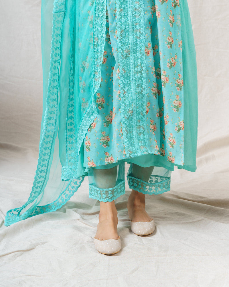 Paradise green ensemble- set of 3 ( kurta ,pant and dupatta) - Naaz By Noor