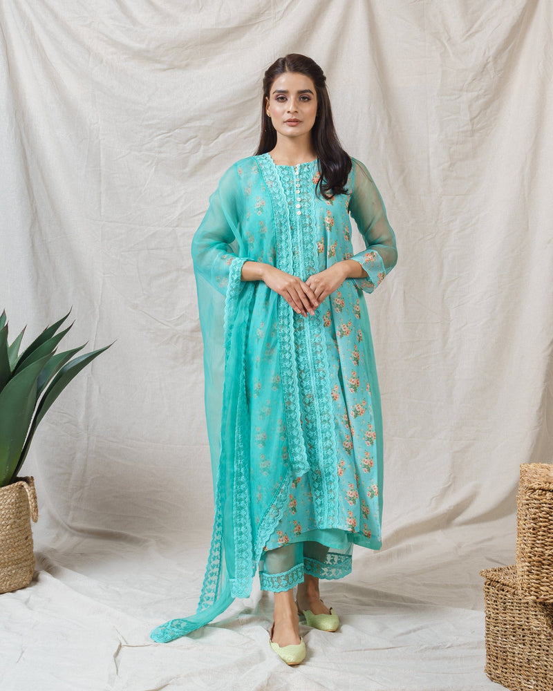 Paradise green ensemble- set of 3 ( kurta ,pant and dupatta) - Naaz By Noor