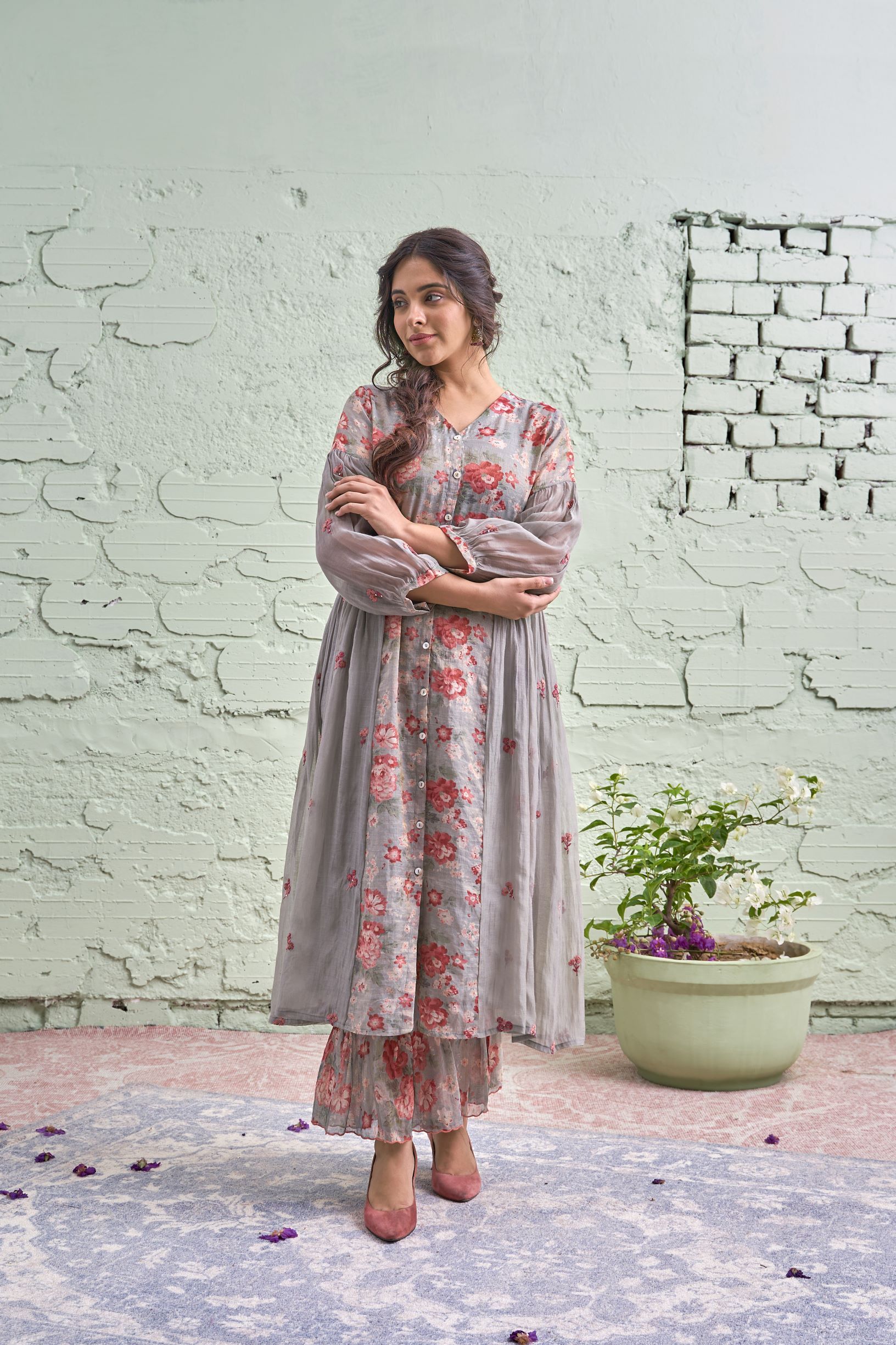 RAKHI- tyohaar ki thali, sleti aur laal- set of 3- kurta, pant & dupatta Naaz By Noor 