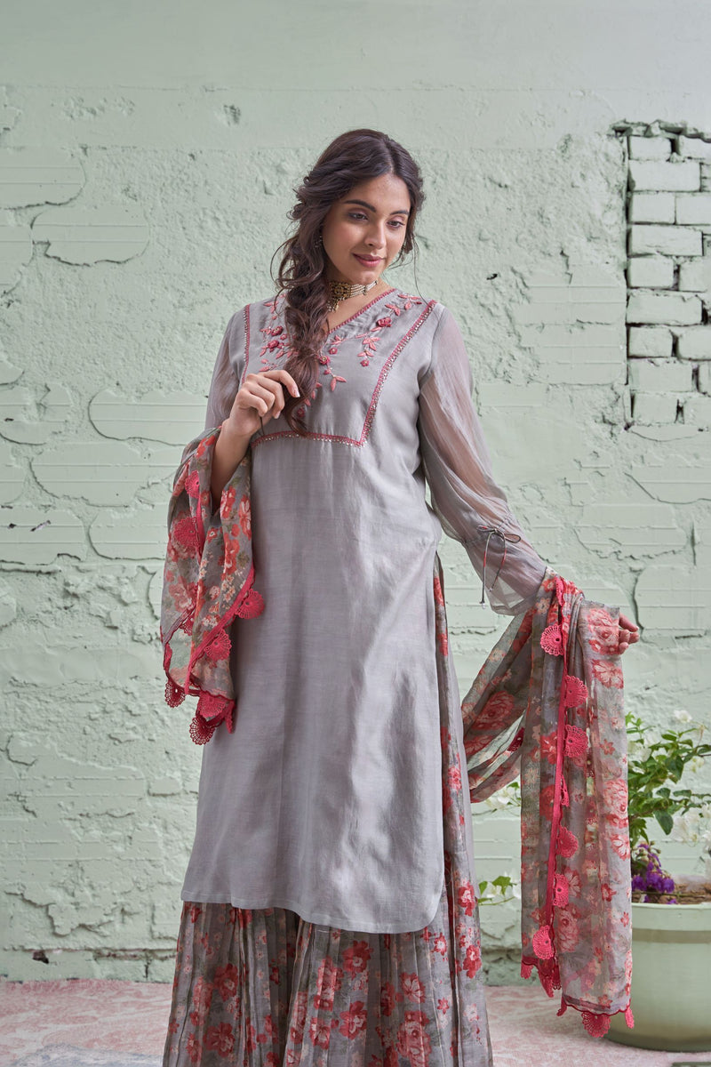 Sharara Suits & Designer Suit Online Shopping At Best Price | Samyakk