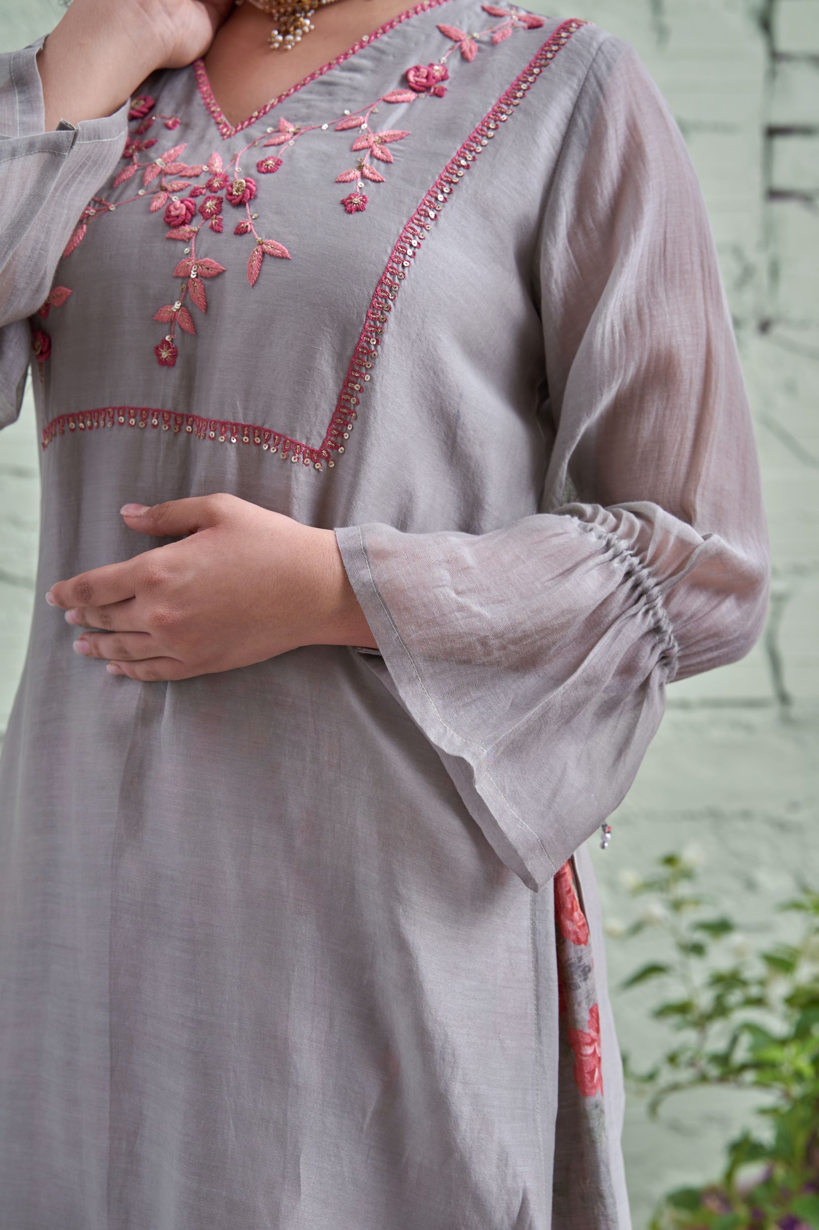 RAKHI-tyohaar ki thali sleti- set of 3- kurta, sharara & dupatta Naaz By Noor 