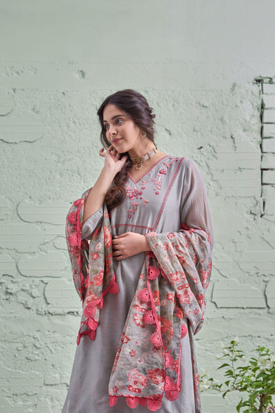 RAKHI-tyohaar ki thali sleti- set of 3- kurta, sharara & dupatta Naaz By Noor 