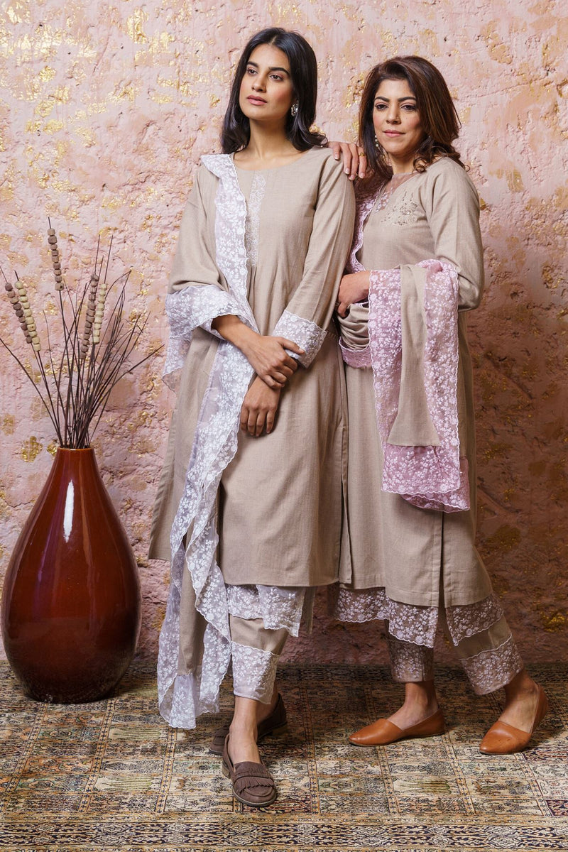 Soft Beige Tunic Set With Stole - Naaz By Noor
