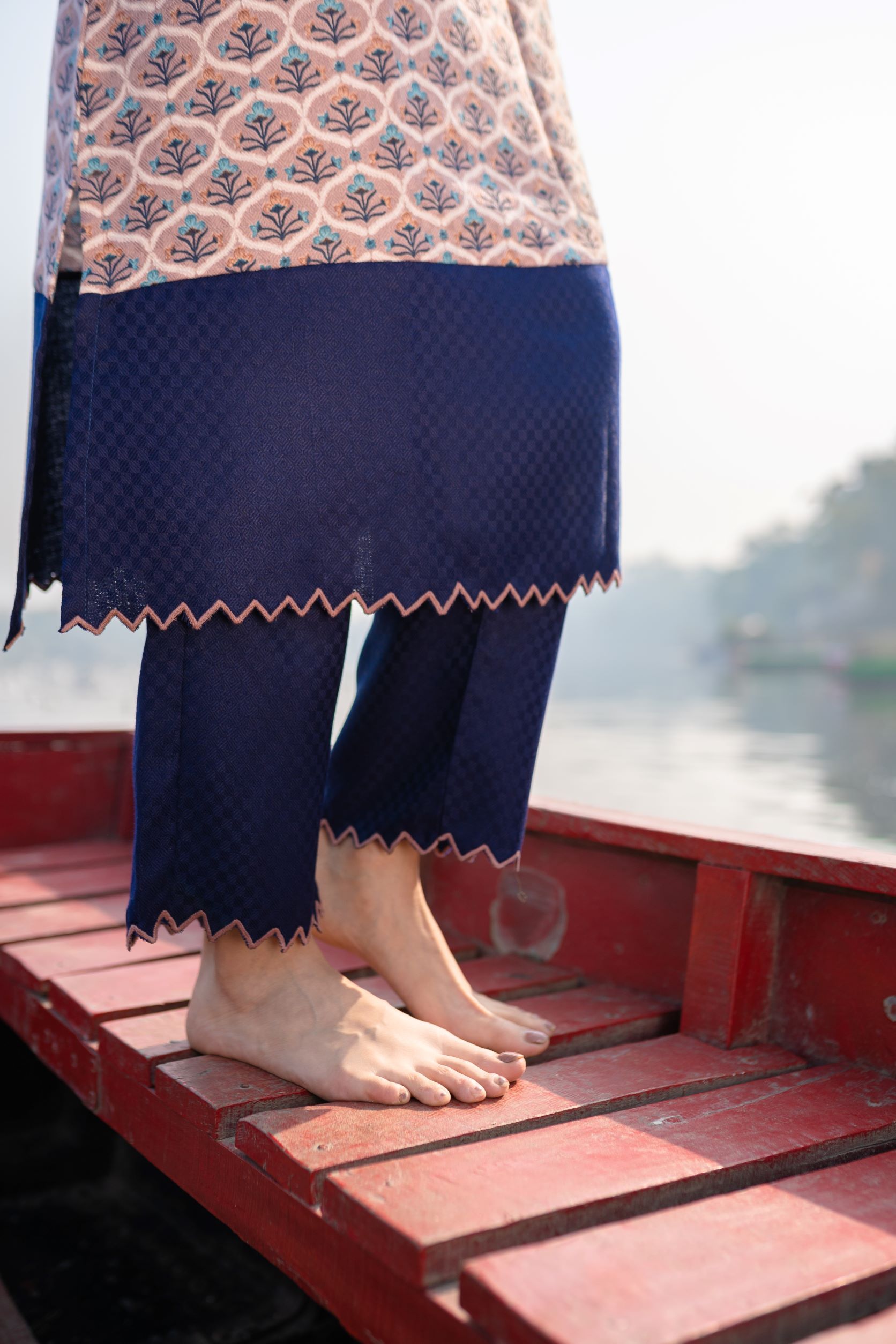 SUBAH DOUBLE COLOUR TUNIC- SET OF 2 Naaz By Noor 