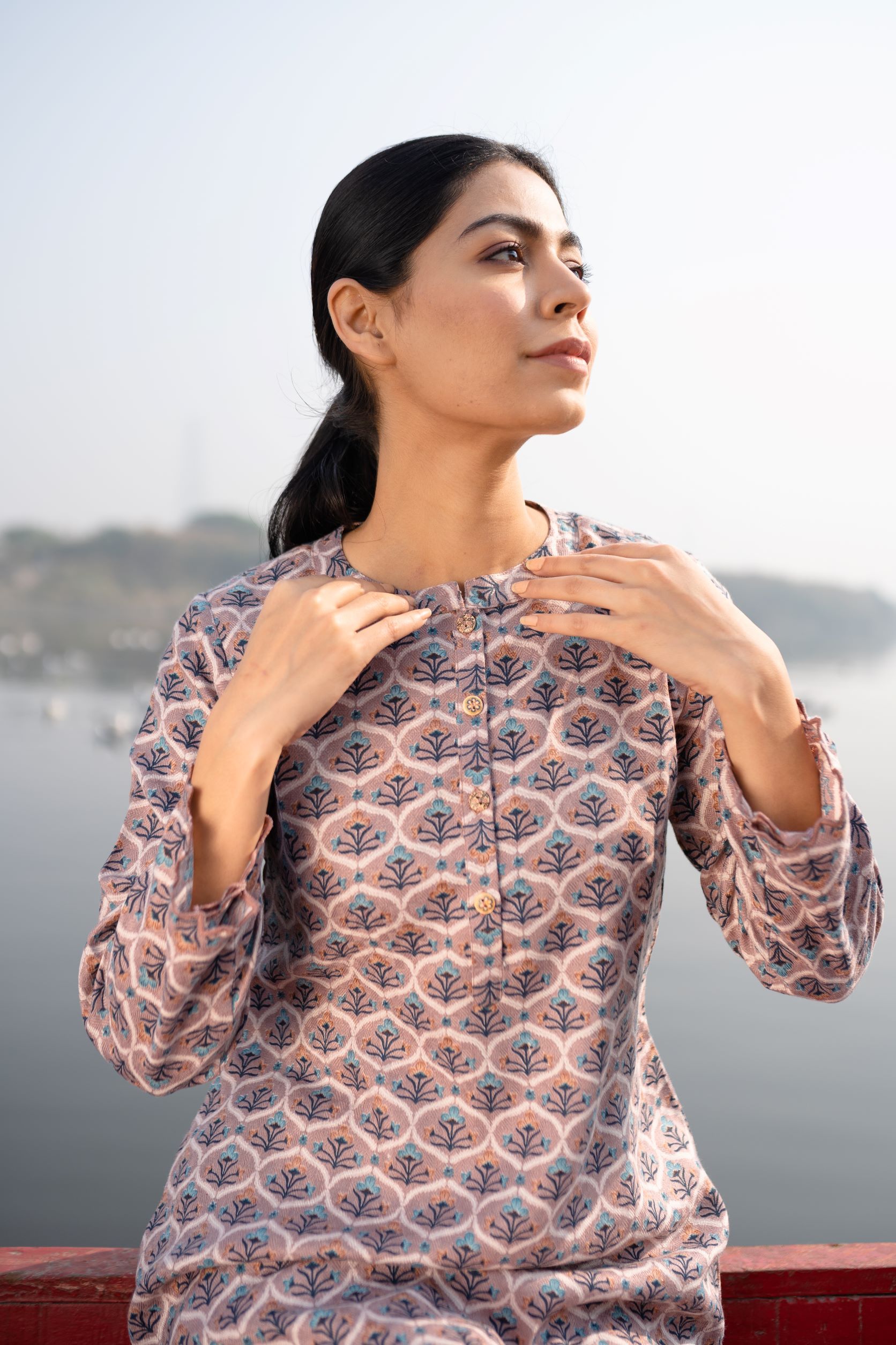 SUBAH DOUBLE COLOUR TUNIC- SET OF 2 Naaz By Noor 