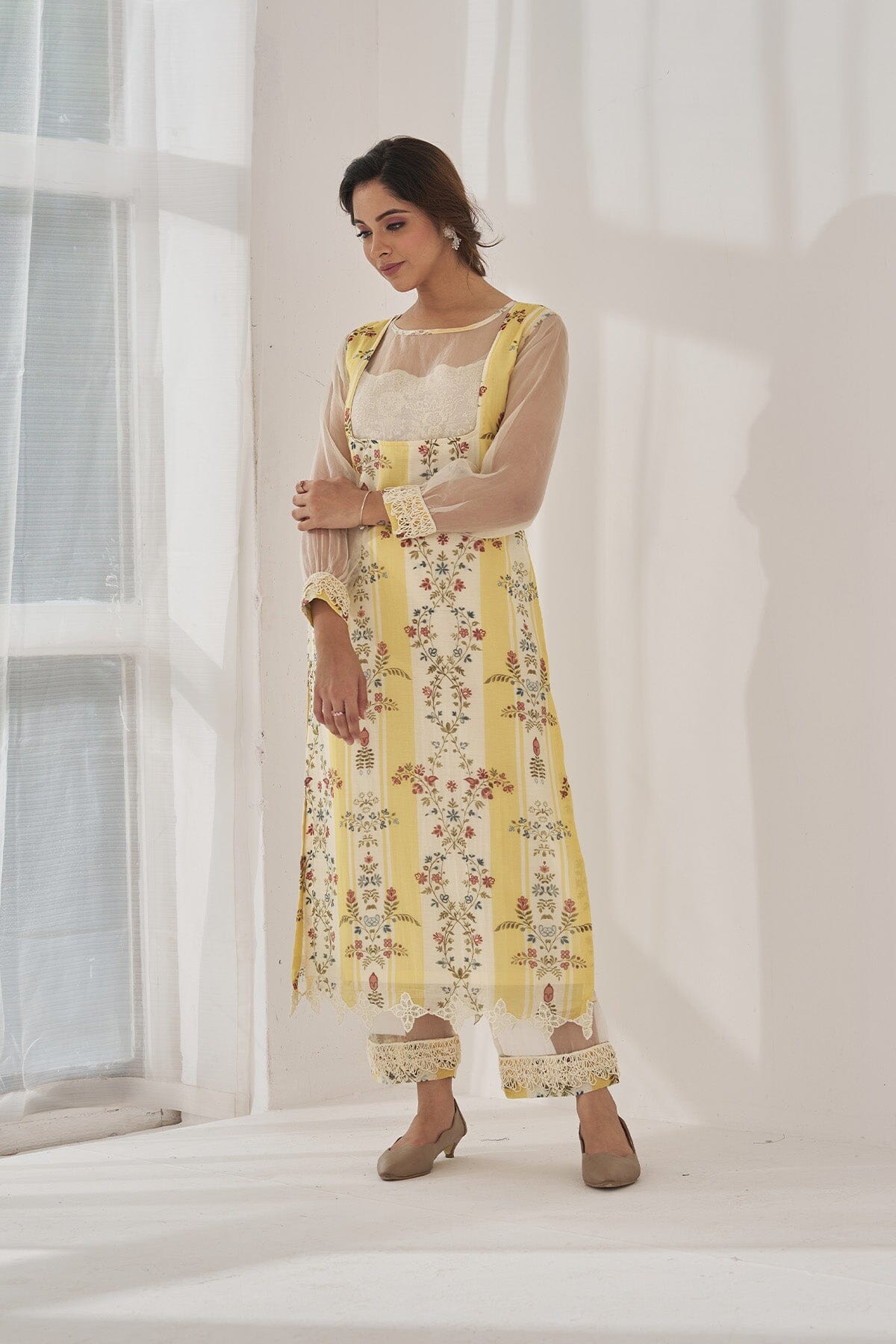 TAIRA BAANO-set of 3( kurta, pant & dupatta) Naaz By Noor 