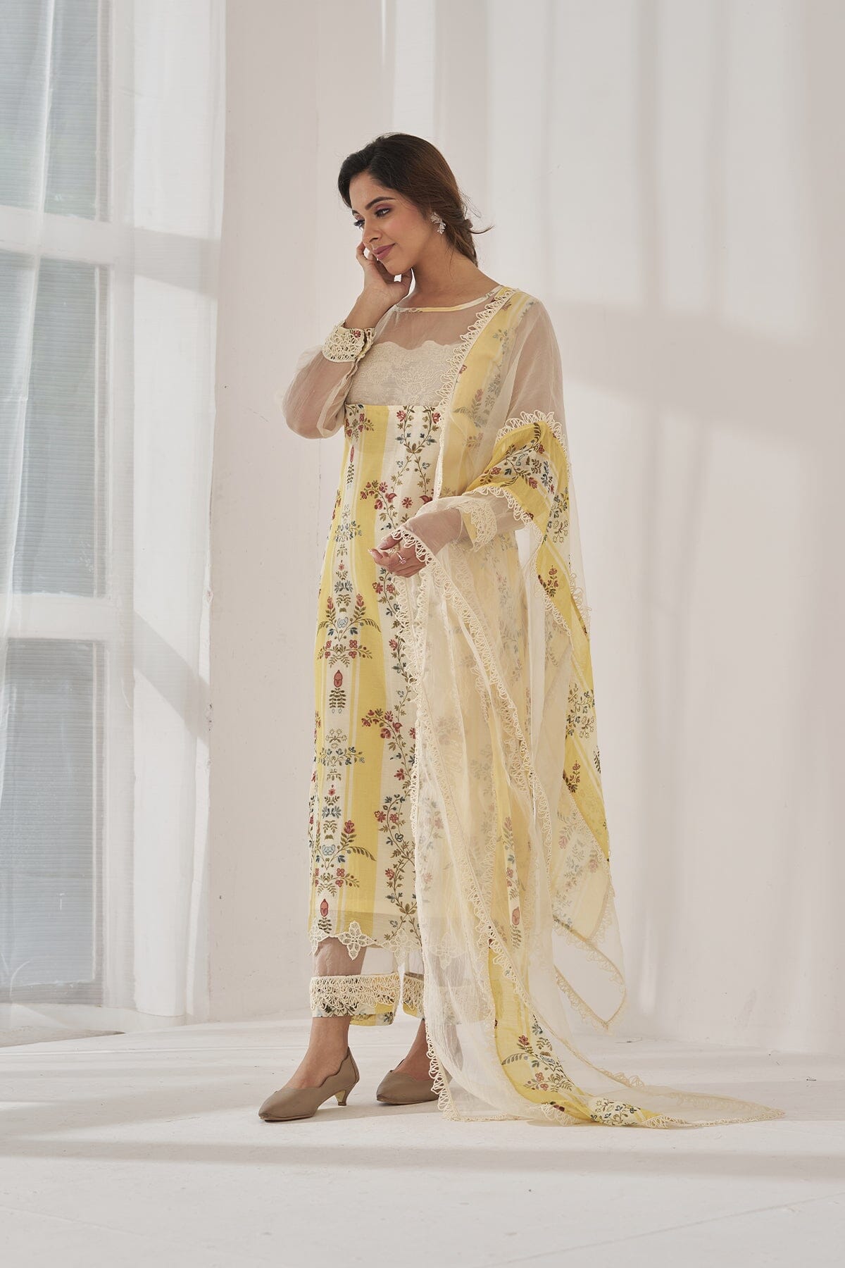 TAIRA BAANO-set of 3( kurta, pant & dupatta) Naaz By Noor 