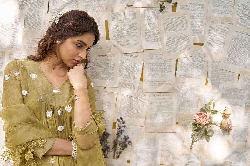 THE GREEN LOVE LETTER- SET OF 3( kurta,pant & dupatta) Naaz By Noor 